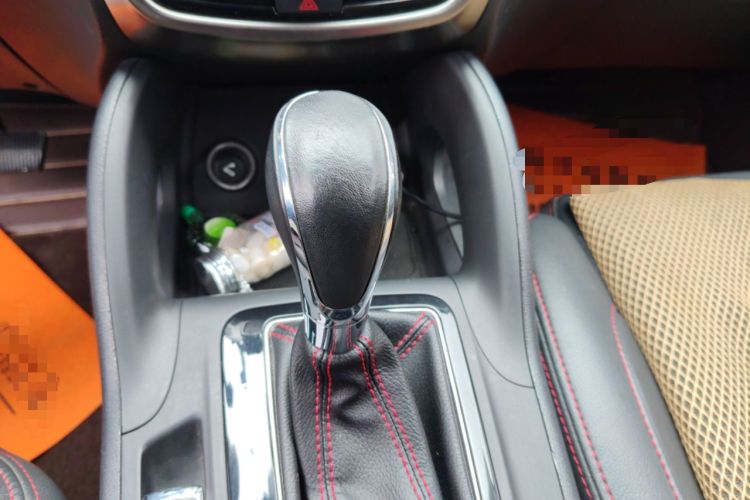 Used CHANGAN CS75 2016 1.8T Automatic Elite Model China V Standard Gear Lever