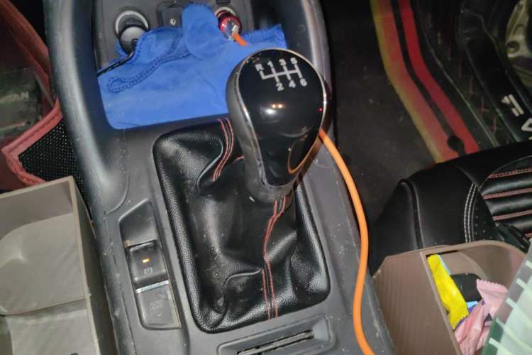 Used CHANGAN CS75 2016 2.0L Manual Luxury Version China V Standard Gear Lever