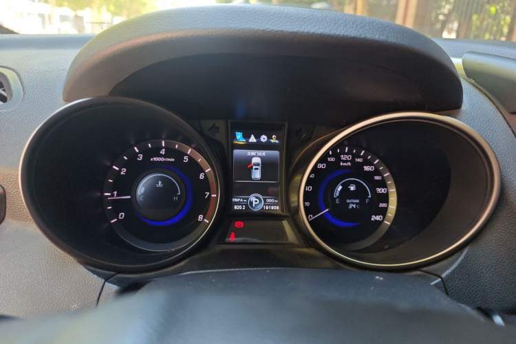 Used CHANGAN CS75 2016 1.8T Automatic Prestige Model China V Standard Instrument Cluster