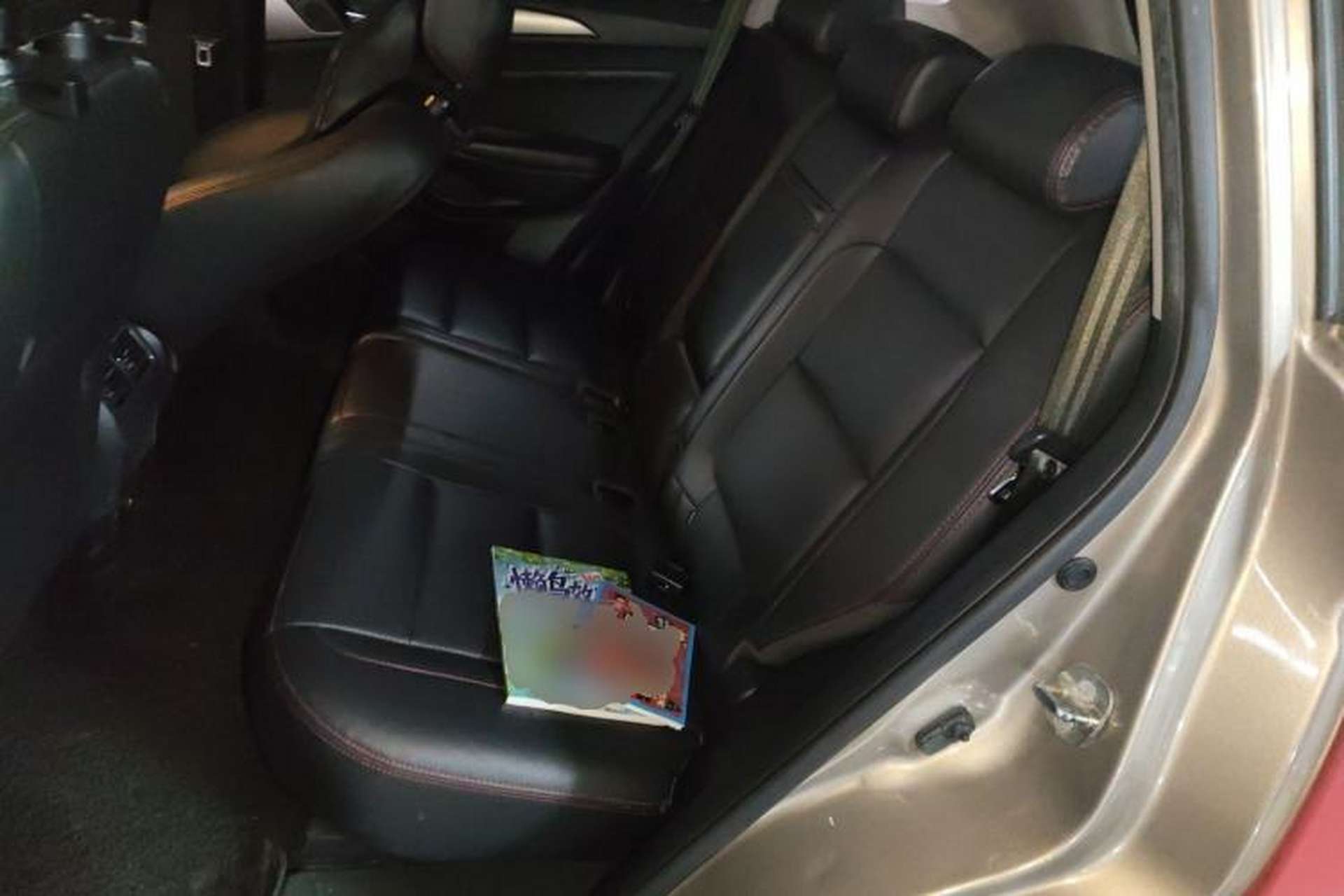 Used CHANGAN CS75 2016 1.8T Automatic Elite Model China V Standard Left Rear Seat