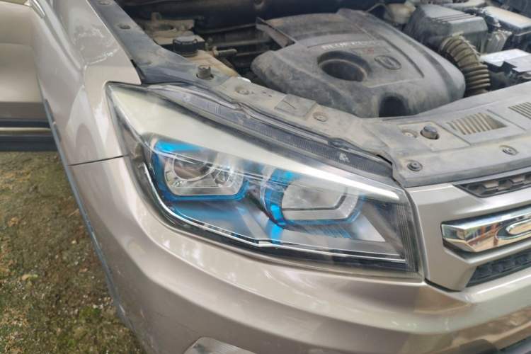 Used CHANGAN CS75 2016 1.8T Automatic Elite Model China V Standard Right Front Headlight