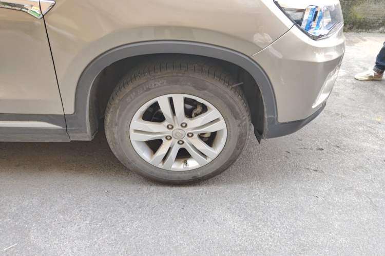 Used CHANGAN CS75 2016 1.8T Automatic Elite Model China V Standard Right Front Wheel Hub