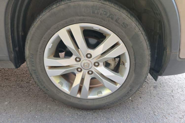 Used CHANGAN CS75 2016 1.8T Automatic Prestige Model China V Standard Right Front Wheel Hub