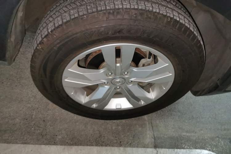 Used CHANGAN CS75 2016 1.5T Manual Active Model Right Front Wheel Hub