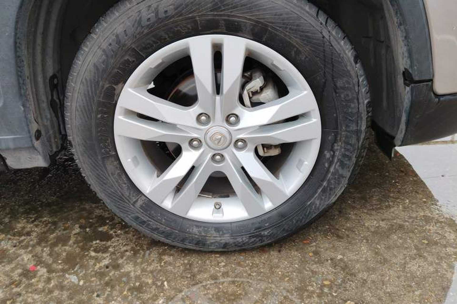 Used CHANGAN CS75 2016 1.8T Automatic Elite Model China V Standard Right Front Wheel Hub