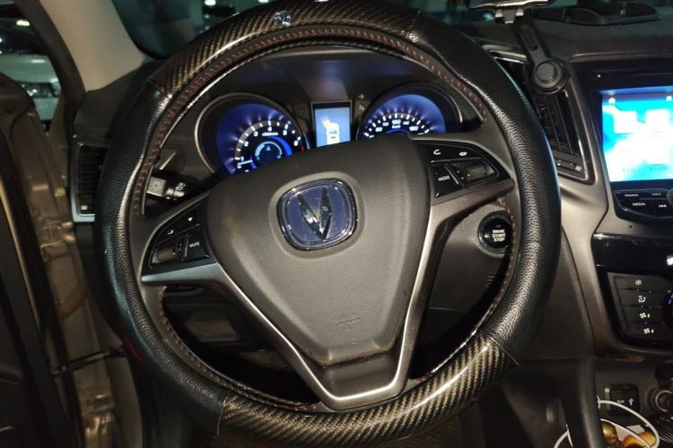 Used CHANGAN CS75 2016 2.0L Manual Luxury Version China V Standard Steering Wheel