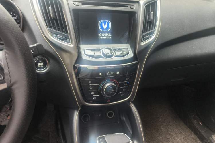 Used CHANGAN CS75 2016 1.8T Automatic Elite Model China V Standard Audio And AC Panel