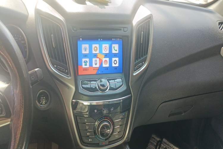 Used CHANGAN CS75 2016 1.8T Automatic Elite Model China V Standard Audio And AC Panel