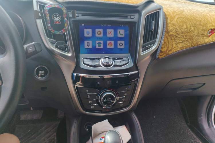 Used CHANGAN CS75 2016 1.8T Automatic Elite Model China V Standard Audio And AC Panel