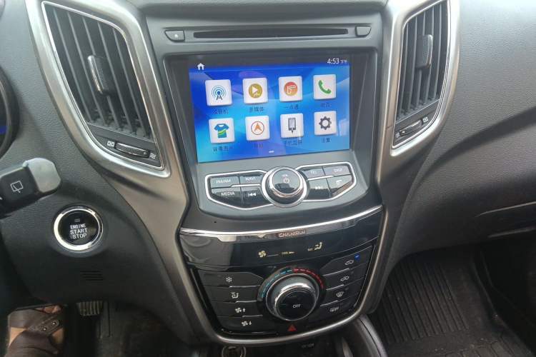 Used CHANGAN CS75 2016 2.0L Manual Luxury Version China V Standard Audio And AC Panel
