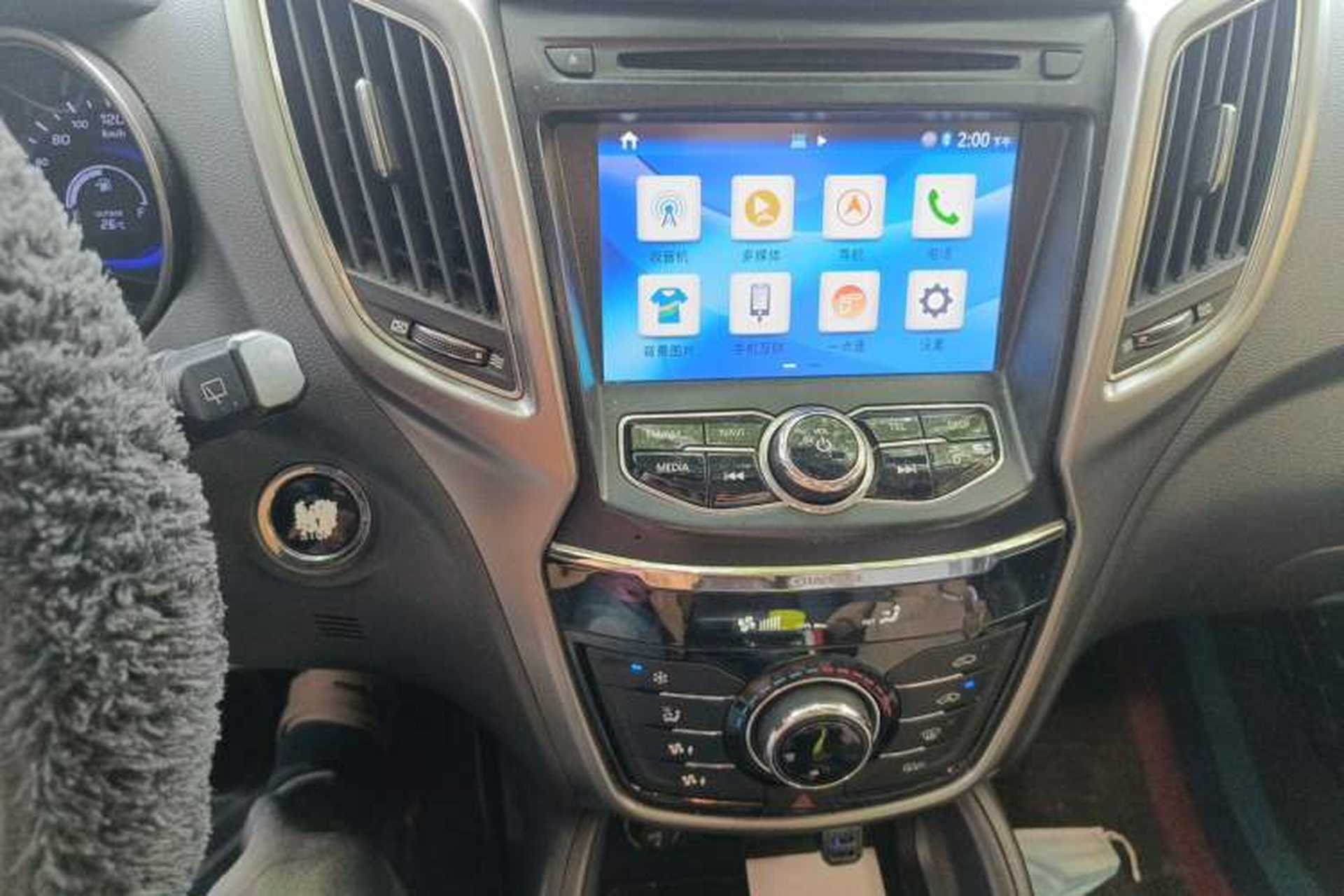 Used CHANGAN CS75 2016 2.0L Manual Luxury Version China V Standard Audio And AC Panel