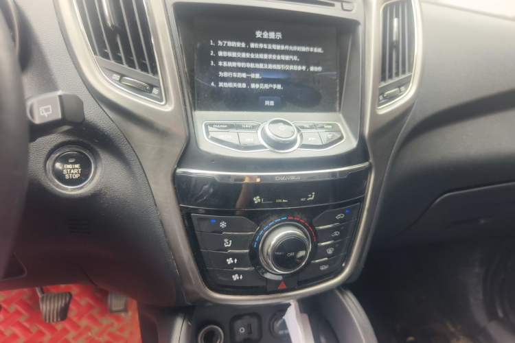 Used CHANGAN CS75 2016 1.5T Manual FENGSHANG Model Audio And AC Panel