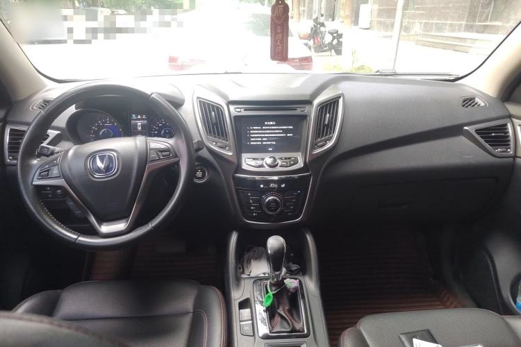 Used CHANGAN CS75 2016 1.8T Automatic Elite Model China V Standard Center Console