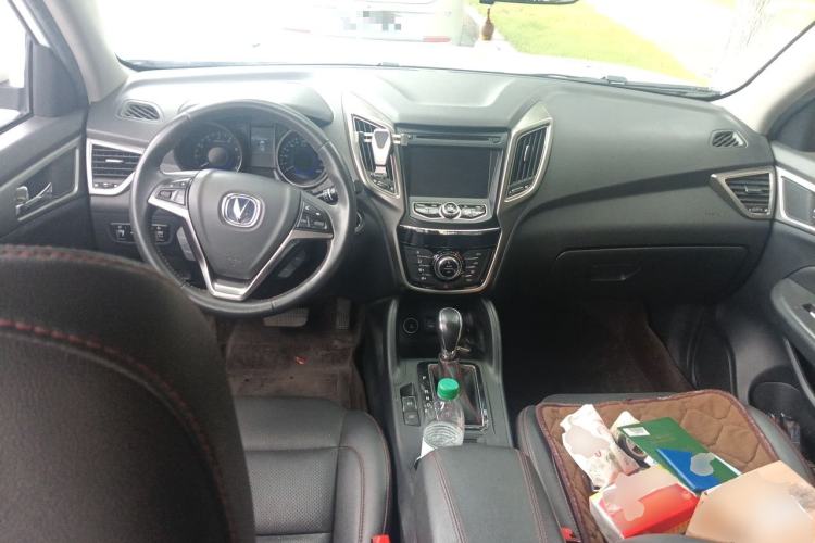 Used CHANGAN CS75 2016 1.8T Automatic Elite Model China V Standard Center Console