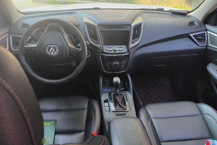 Used CHANGAN CS75 2016 1.8T Automatic Elite Model China V Standard Center Console