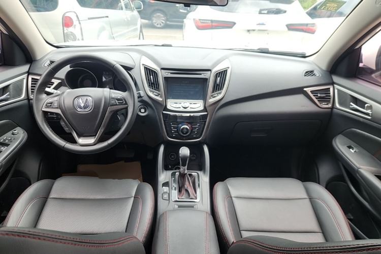 Used CHANGAN CS75 2016 1.8T Automatic Elite Model China V Standard Center Console