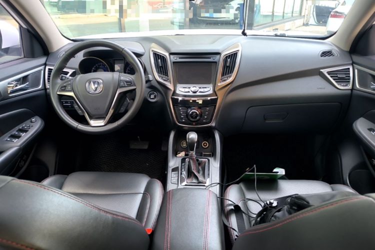 Used CHANGAN CS75 2016 1.8T Automatic Prestige Model China V Standard Center Console