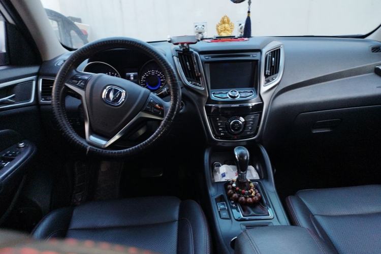 Used CHANGAN CS75 2016 1.8T Automatic Elite Model China V Standard Center Console