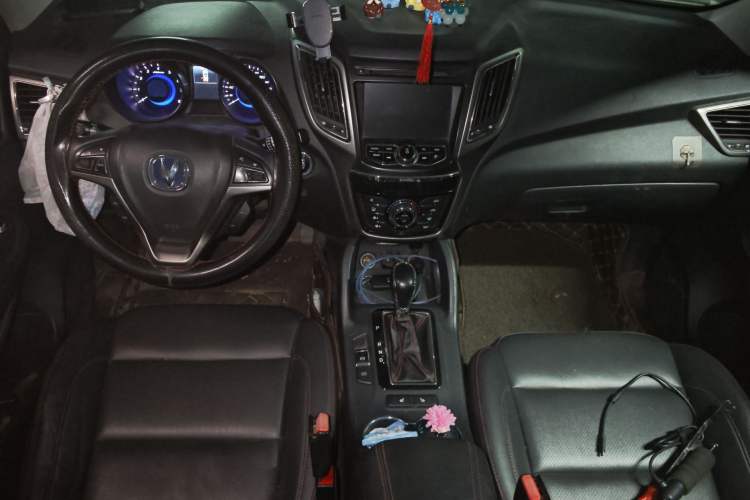 Used CHANGAN CS75 2016 1.8T Automatic Prestige Model China V Standard Center Console