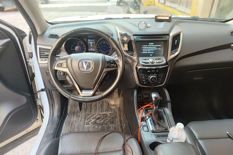 Used CHANGAN CS75 2016 1.8T Automatic Elite Model China V Standard Center Console
