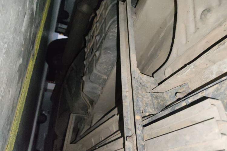 Used CHANGAN CS75 2016 1.5T Manual FENGSHANG Model Chassis Front Left