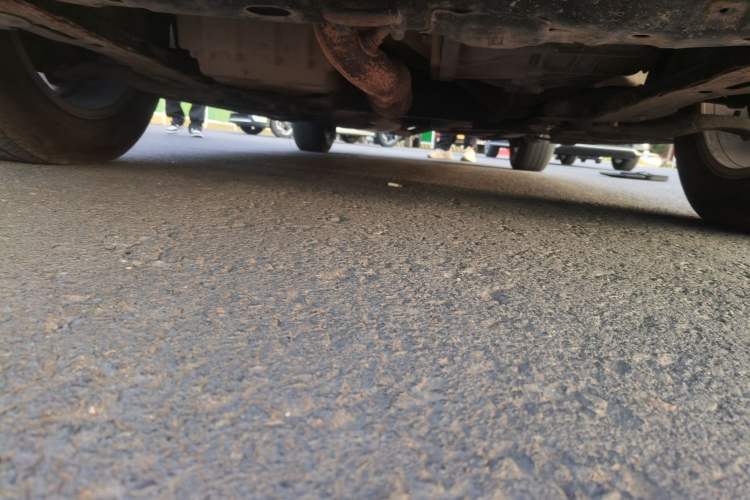 Used CHANGAN CS75 2016 2.0L Manual Leading Version China IV Standard Chassis Front