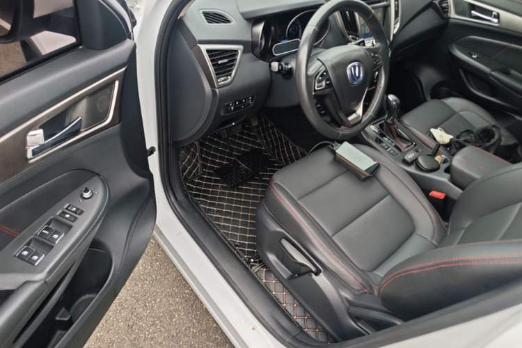 Used CHANGAN CS75 2016 1.8T Automatic Elite Model China IV Standard Driver Seat
