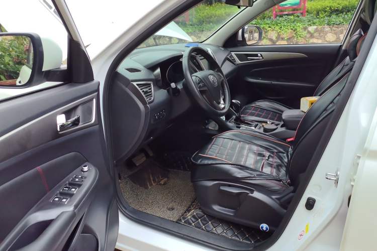 Used CHANGAN CS75 2016 1.8T Automatic Elite Model China V Standard Driver Seat