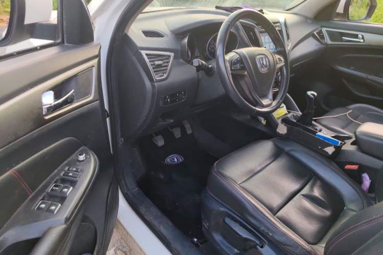 Used CHANGAN CS75 2016 2.0L Manual Luxury Version China V Standard Driver Seat