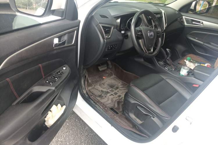 Used CHANGAN CS75 2016 1.8T Automatic Elite Model China V Standard Driver Seat