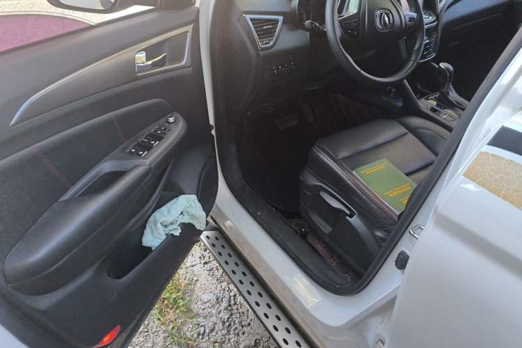 Used CHANGAN CS75 2016 1.8T Automatic Elite Model China V Standard Driver Seat