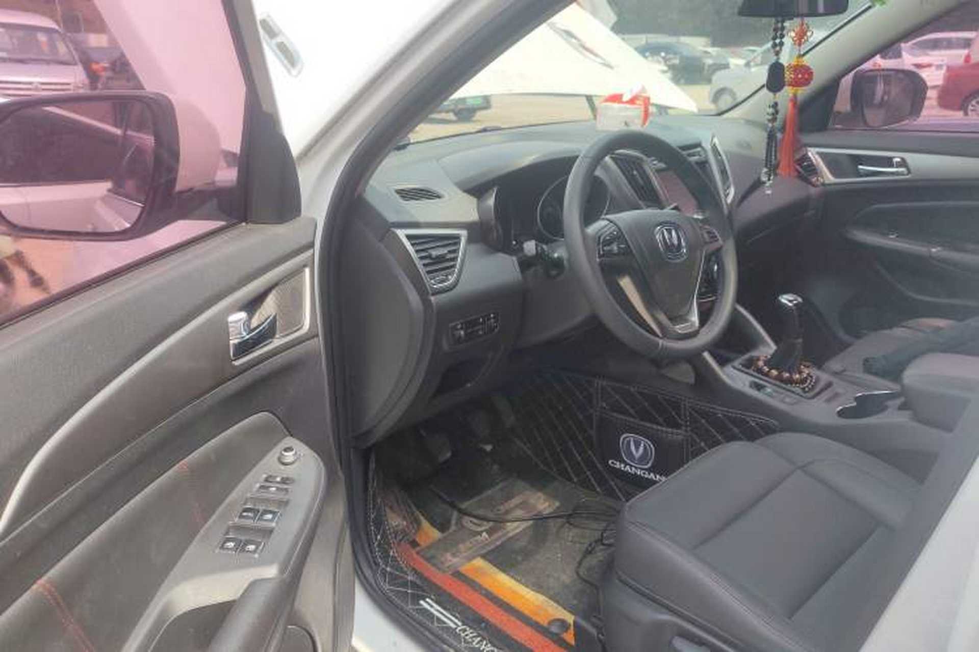 Used CHANGAN CS75 2016 2.0L Manual Luxury Version China V Standard Driver Seat