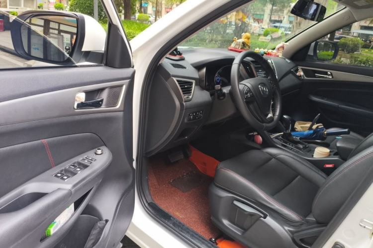 Used CHANGAN CS75 2016 1.8T Automatic Elite Model China V Standard Driver Seat