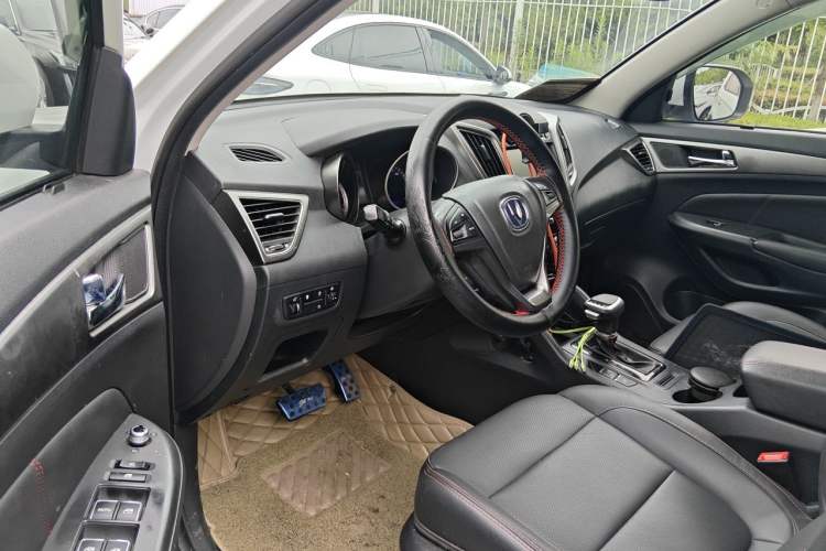 Used CHANGAN CS75 2016 1.8T Automatic Elite Model China V Standard Driver Seat