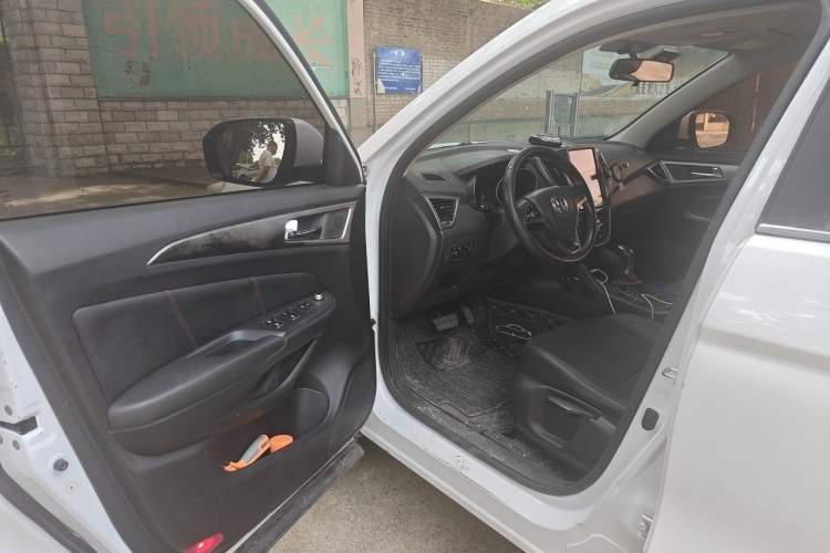 Used CHANGAN CS75 2016 1.8T Automatic Elite Model China V Standard Driver Seat