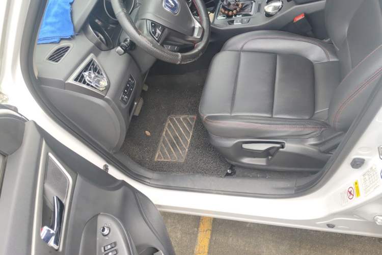 Used CHANGAN CS75 2016 1.8T Automatic Elite Model China V Standard Driver Seat