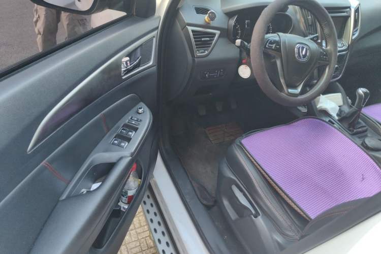 Used CHANGAN CS75 2016 2.0L Manual Luxury Version China V Standard Driver Seat