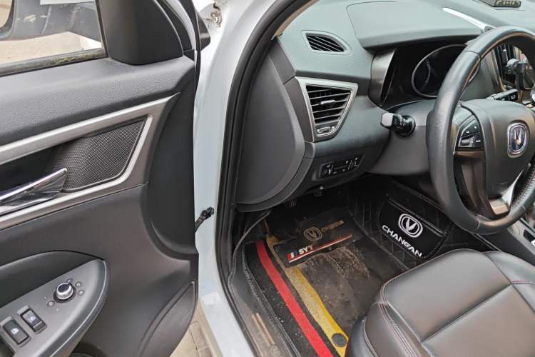 Used CHANGAN CS75 2016 1.5T Manual FENGSHANG Model Driver Seat
