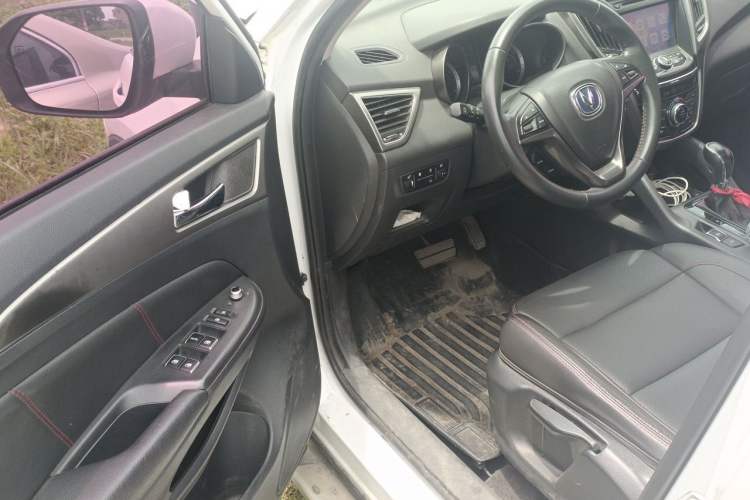 Used CHANGAN CS75 2016 1.8T Automatic Elite Model China IV Standard Driver Seat