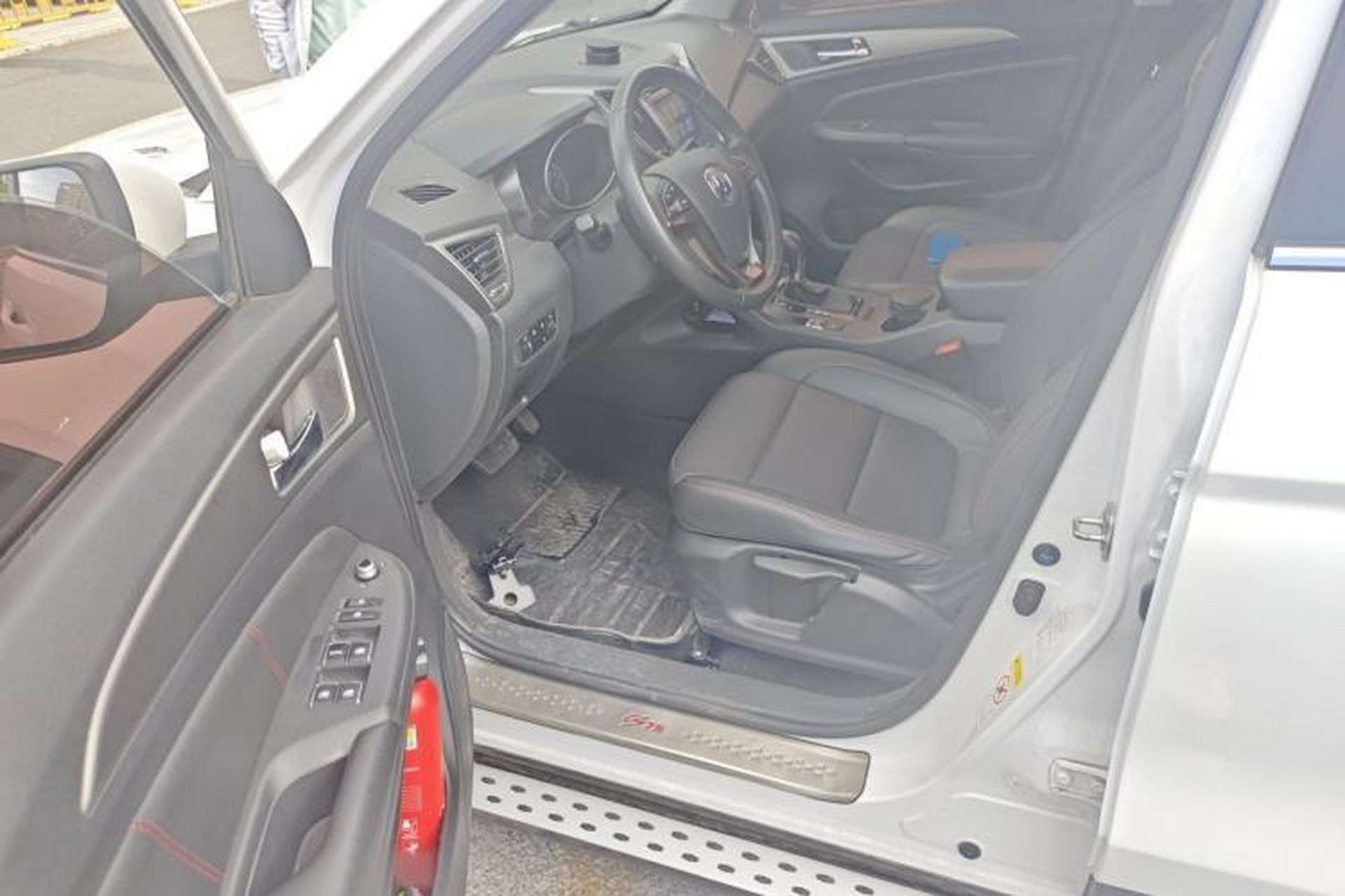Used CHANGAN CS75 2016 1.8T Automatic Elite Model China V Standard Driver Seat