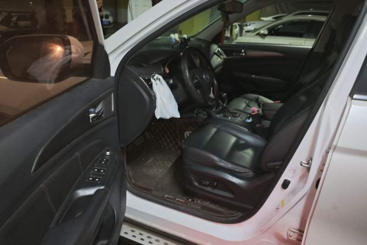 Used CHANGAN CS75 2016 1.8T Automatic Prestige Model China V Standard Driver Seat