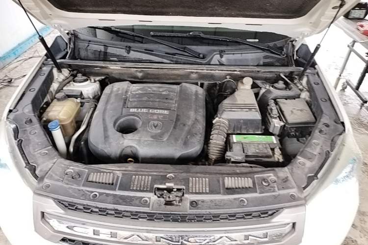 Used CHANGAN CS75 2016 1.8T Automatic Elite Model China V Standard Engine Bay