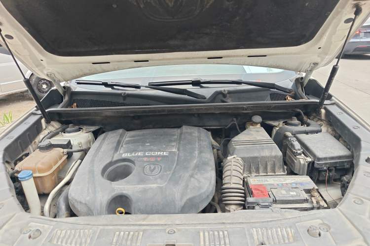 Used CHANGAN CS75 2016 1.8T Automatic Elite Model China V Standard Engine Bay