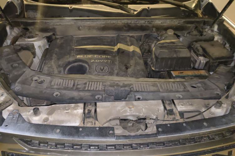 Used CHANGAN CS75 2016 2.0L Manual Luxury Version China V Standard Engine Bay