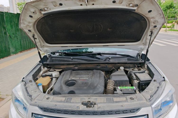 Used CHANGAN CS75 2016 1.8T Automatic Elite Model China V Standard Engine Bay