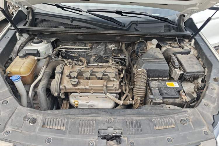 Used CHANGAN CS75 2016 1.8T Automatic Elite Model China V Standard Engine Bay