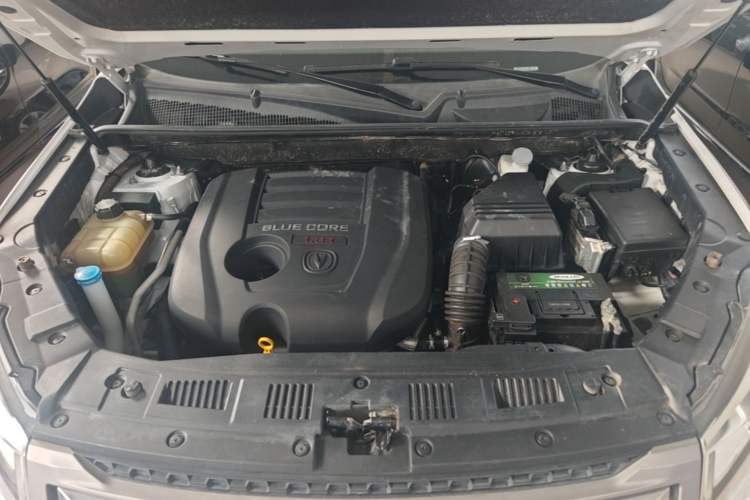 Used CHANGAN CS75 2016 1.8T Automatic Elite Model China V Standard Engine Bay