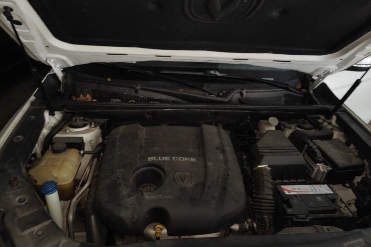 Used CHANGAN CS75 2016 1.8T Automatic Prestige Model China V Standard Engine Bay