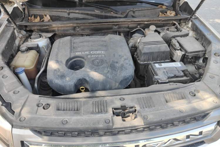 Used CHANGAN CS75 2016 2.0L Manual Luxury Version China V Standard Engine Bay