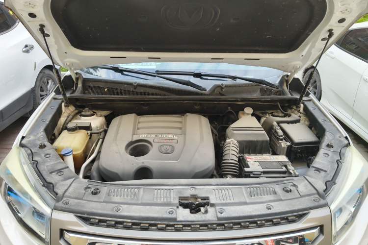 Used CHANGAN CS75 2016 1.8T Automatic Elite Model China V Standard Engine Bay